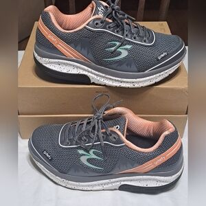 GDEFY Mighty Walk TB9024FGP-W Athletic Shoes Gray/Salmon Women's Size 9 GUC